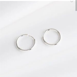 Madewell • NWT • Demi-Fine Medium Hoop Earrings in Sterling Silver
